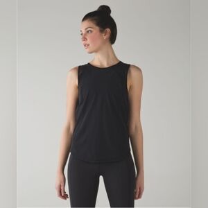 Like New Lululemon Sculpt Tank - Size 8 - Black